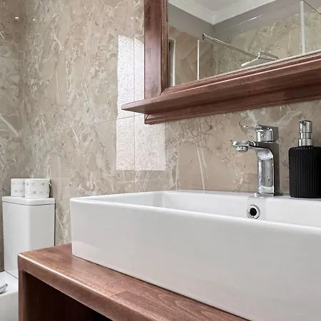 Apartament Terrace Flat In Heart Of *