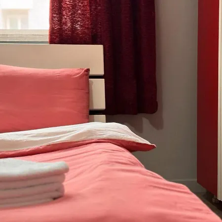 Terrace Flat In Heart Of