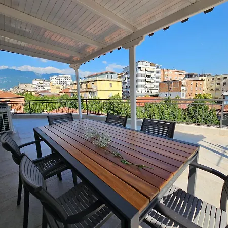 Terrace Flat In Heart Of Tiran