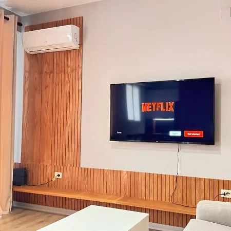 Terrace Flat In Heart Of Apartment