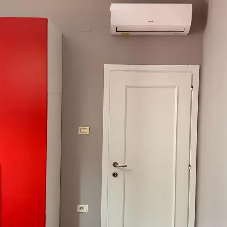 Terrace Flat In Heart Of Tirana