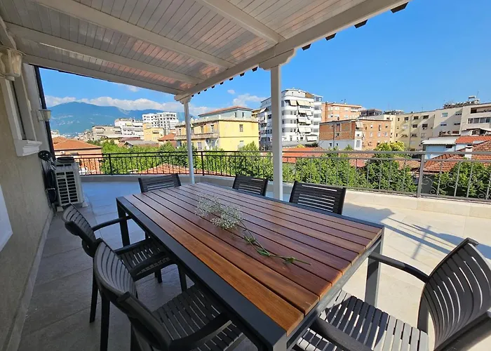 Terrace Flat In Heart Of Tirana