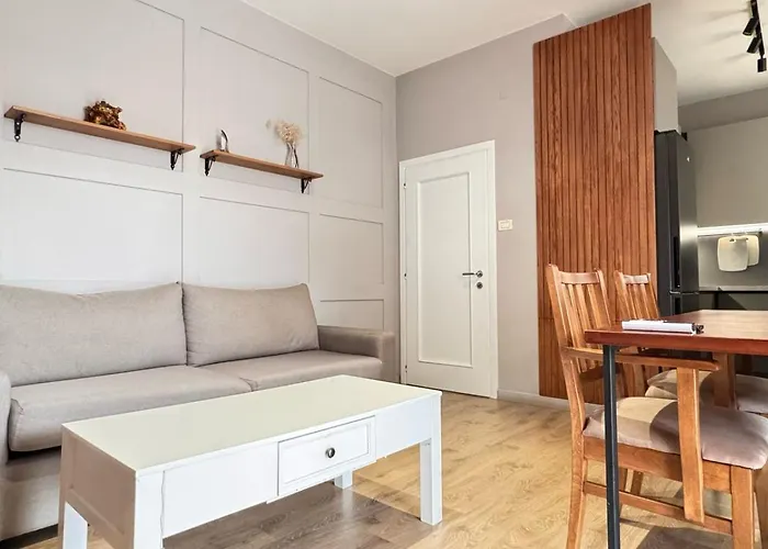 Apartament Terrace Flat In Heart Of